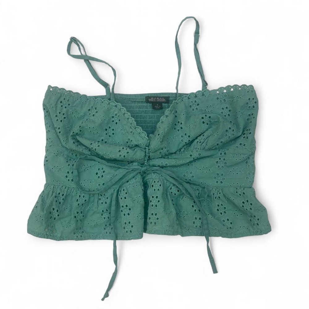 Green‎ eyelet crop top festival style
